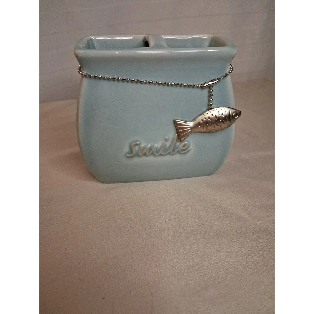 Light Blue Ceramic Toothbrush/Toothpaste Holder, Smile With Fish